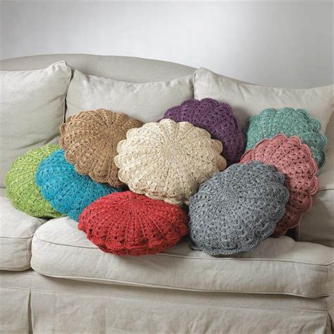 18 Beautiful Free Crochet Pillow Cushion Patterns DIY To Make