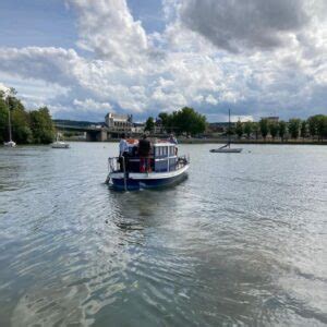 Avec Le Secours Catholique Le Bateau Atelier De Vernon