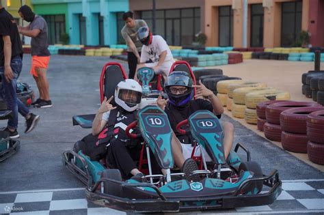 Tr I Nghi M Ua Xe Go Kart Vinpearl Harbour Nha Trang Vi T Nam