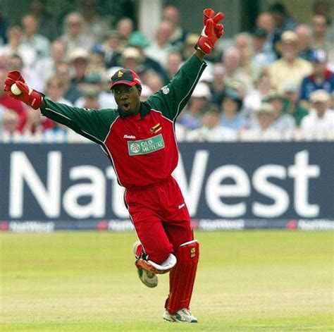 shortest cricketer   world shortest cricketers listed