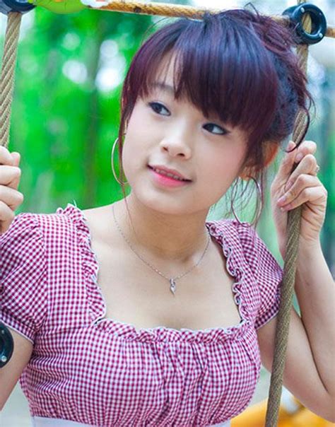 Các hot girl đời đầu thay đổi thế nào sau hơn năm nổi tiếng