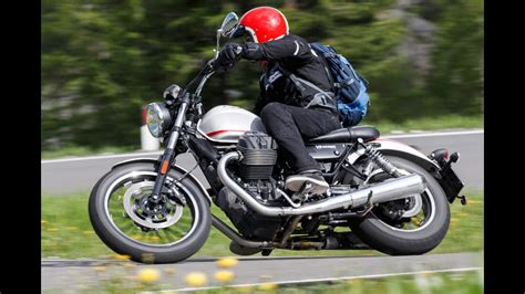 Naked Bikes Im Test Beim Alpen Masters Motorradonline De
