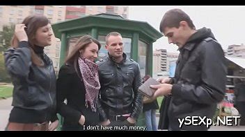 La acción grupal recompensa a ambas zorras sexys con mucha alegría brillante XVIDEOS