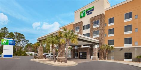 Oak Island, NC Hotel | Holiday Inn Express & Suites Southport - Oak