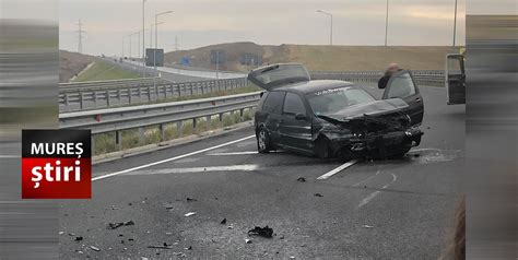 FOTO Accident rutier pe A3 lângă Târgu Mureș Un autoturism a intrat