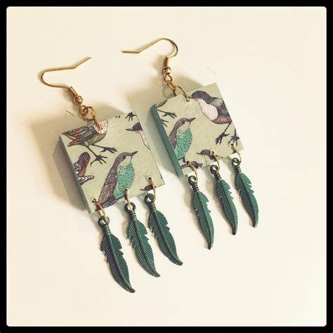 Boucles D Oreilles En Bois Oiseaux Et Plumes Boucles D Oreilles En