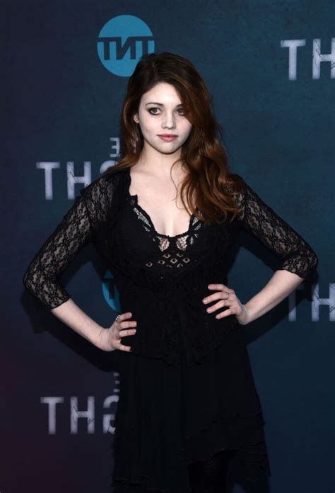India Eisley Nude Porn Photos Nudepicshd