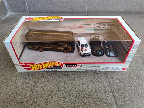 Hot Wheels Premium Diorama Track Day Audi Lamborghini Mercedes Aukro