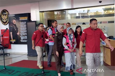 Kejagung Tetapkan Eks Gm Ubpplm Antam Sebagai Tersangka Korupsi