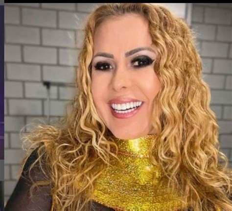 Mestre José volta a alertar Joelma depois da cantora passar mal e