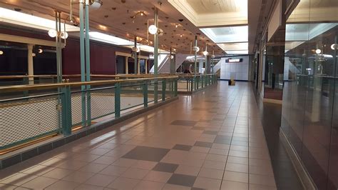 Richland FASHION Mall Columbia SC December 2017 Mike Kalasnik Flickr