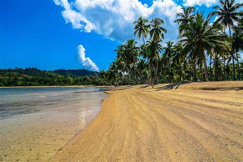 Mandeh islands day tour start Padang - Melampa Indonesia