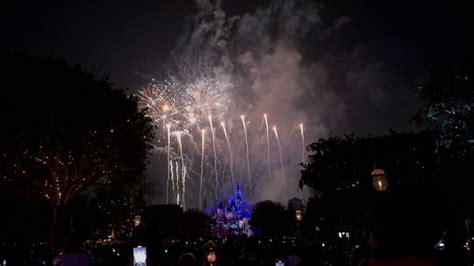 Video Updated Pixar Fest Together Forever Fireworks Debuts At