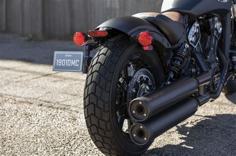 Motorrad Vergleich Triumph Bonneville Bobber Vs Indian Scout