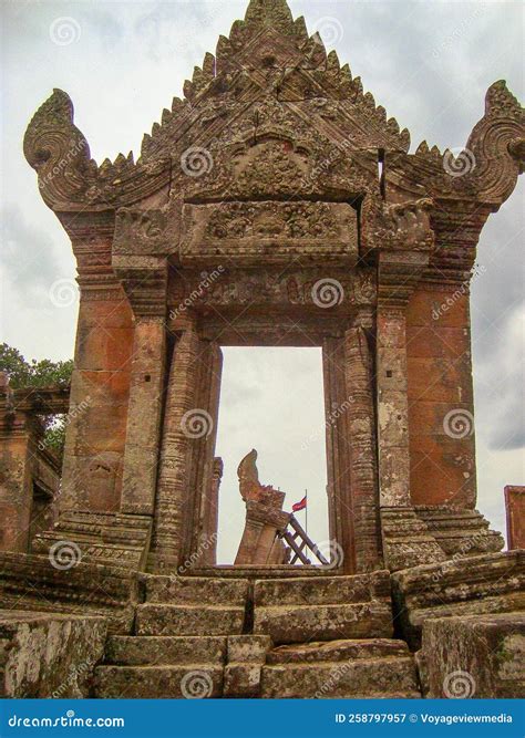 Arch Ruin at Preah Vihear Temple Cambodia Editorial Photography - Image