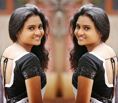 Anusha Indian Beauty Hot In Saree Small Tits Skinny Amature