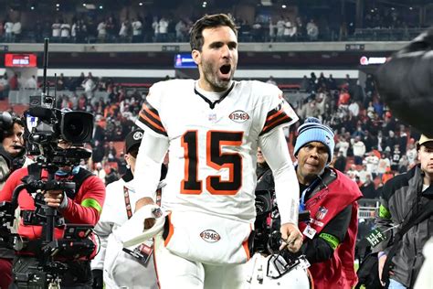 Joe Flacco Throws 3 Td Passes And Browns Clinch Unlikely Spot In