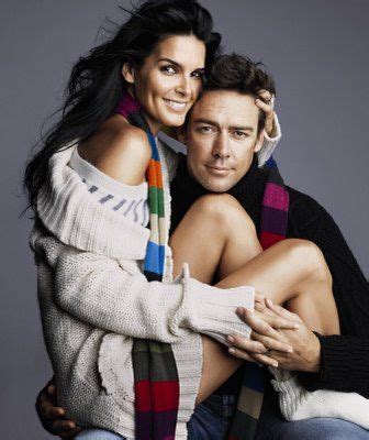 Angie Harmon 2025: dating, net worth, tattoos, smoking & body