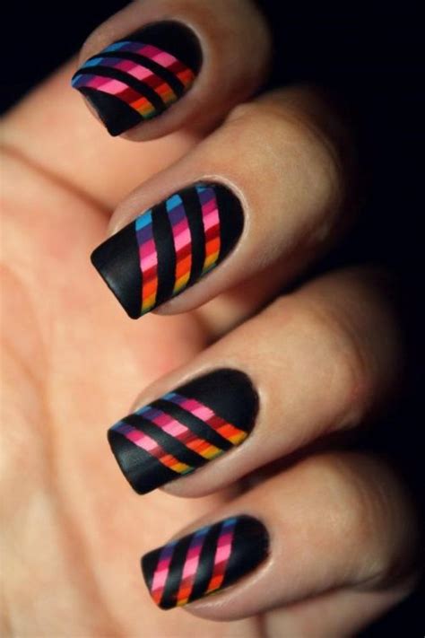 10 Striped Nail Art Ideas