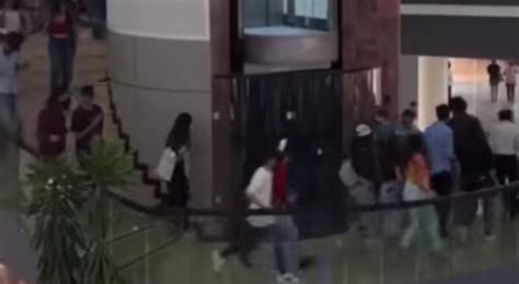 Desata Revuelo Ri A Con Supuesta Arma En Mall De Chihuahua