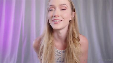 Scarlet Chase Pussy Play After Try On