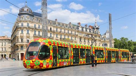 Montpellier E Pokrenuti Besplatni Javni Prijevoz Uz Zabavu