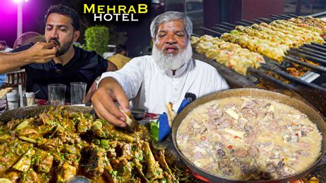 Most Popular Street Food In Multan Mehrab Restaurant Afghani Lahori