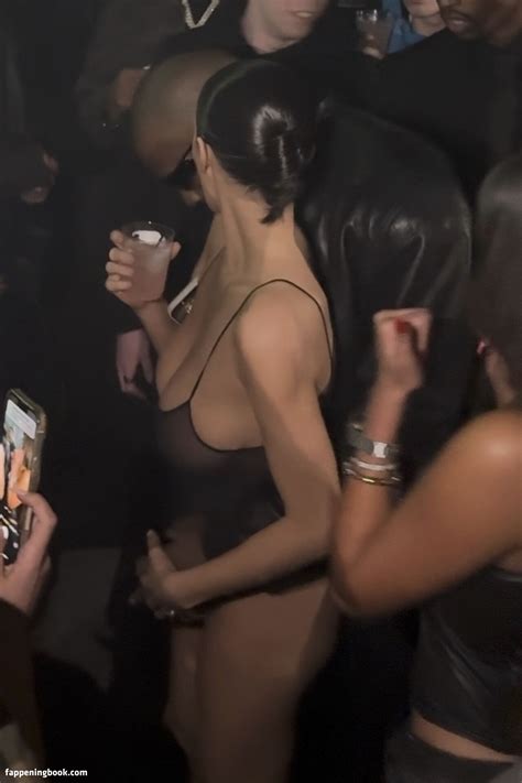 Bianca Censori Biancacensori Official Nude OnlyFans Leaks Fappening FappeningBook