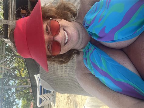 Beach Babe Nude Pics Xhamster