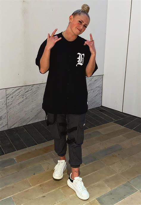 Millie Farrow Hot Soccer Girls