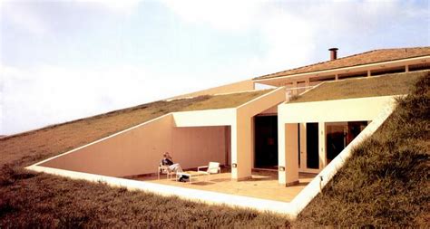 Hidden Architecture » Hilltop House - Hidden Architecture