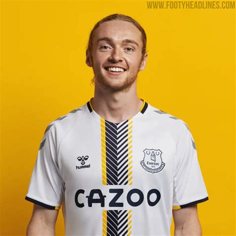 Everton 21-22 Third Kit Released - Footy Headlines