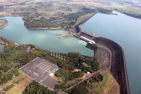 Crise hídrica no Brasil gera aumento na conta de luz em mais 20 para