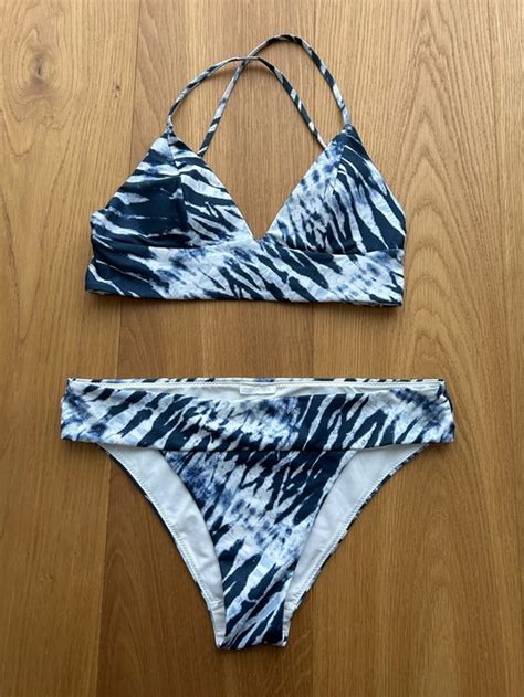 blau weiss Zebra Bikini Gebraucht in Rain für CHF 8 mit Lieferung auf Ricardo kaufen