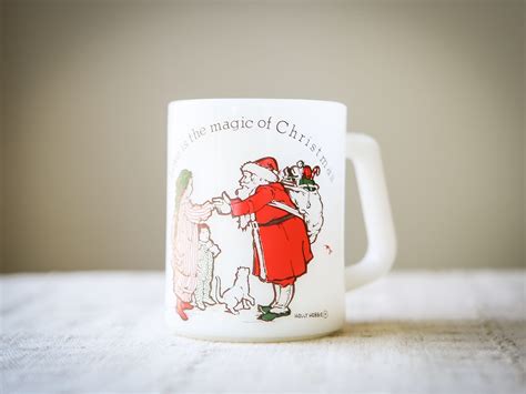 Vintage Federal Milk Glass Holiday Coffee Mug Hollie Hobbie Santa Cup