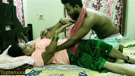 Hot Sexy Aunty Ko Teen Nokor Ne Accha Se Choda Hindi Au Ko Ko