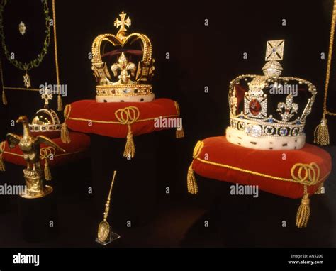 England Crown jewels Stock Photo: 1397455 - Alamy