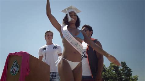 Naked Laila Odom In Bikini Model Academy