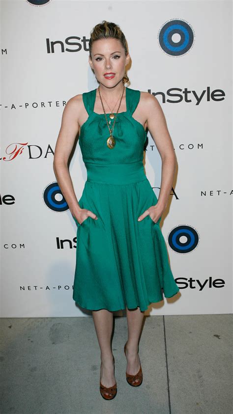 Hot And Sexy Kathleen Robertson Photos 12thBlog