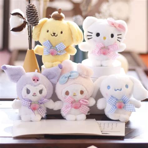 Sanrio Keychians Pluszowe Zabawki Kawaii Kuromi Cinnamoroll Wypchana