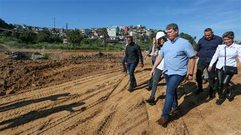 Tarcísio mira retomada de obras atrasadas e quer começar por hospitais