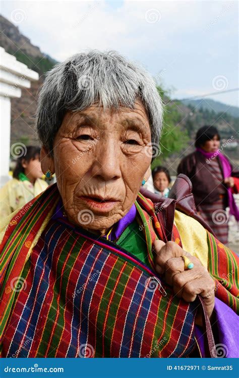 Bhutanese Portrait Editorial Photo Image Of Bhutan Vertical 41672971