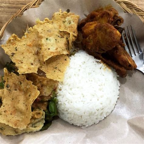 Nasi Pecel Bu Tinuk Tuban Restaurant Reviews Phone Number Photos