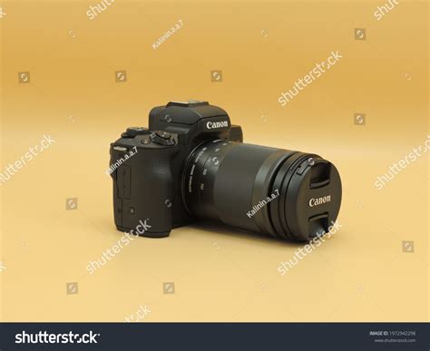 115 Canon Eos M50 Body Royalty-Free Photos and Stock Images | Shutterstock