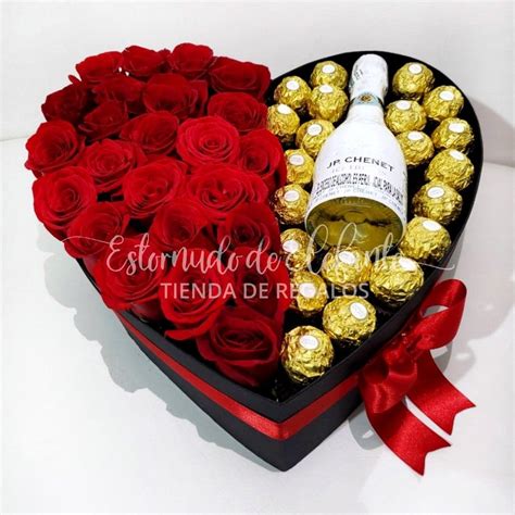 Rosas y chocolates corazón de rosas corazón de rosas y chocolates