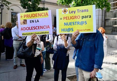 Amanda Madres Coraje Contra La Ley Trans Andoc