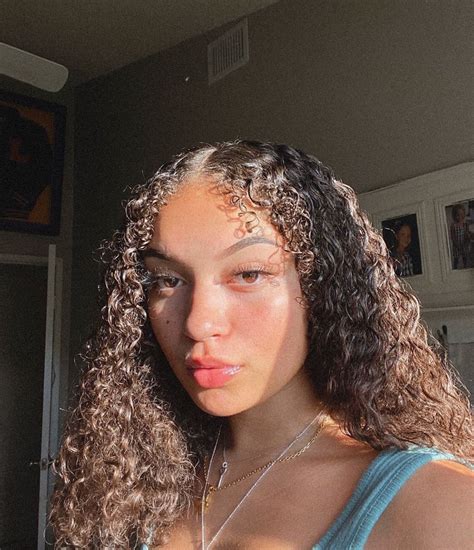 Light Skin Girls Are Hot Neet Forum Not In Education Employment Or Training