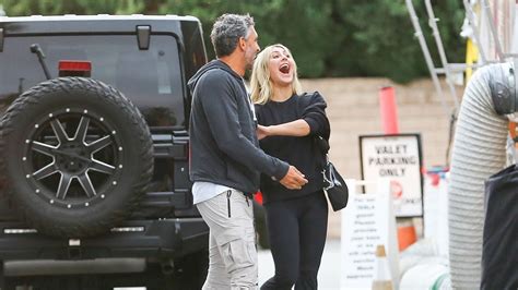 Mauricio Umansky Dwts Partner Emma Slater Hold Hands On Date