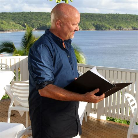 Робърт Оливър