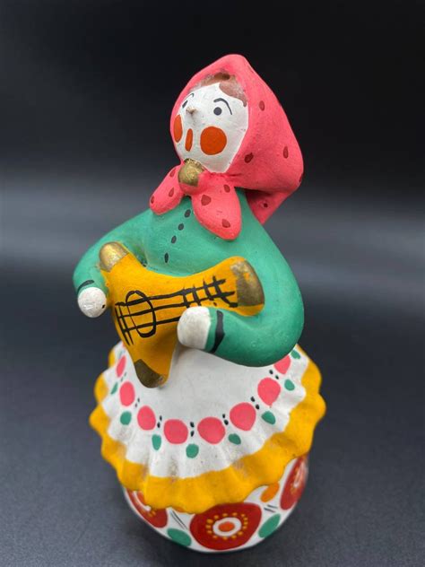 Игрушка "Баба с балалайкой", глина, лепка, роспись, Дымковская игрушка ...